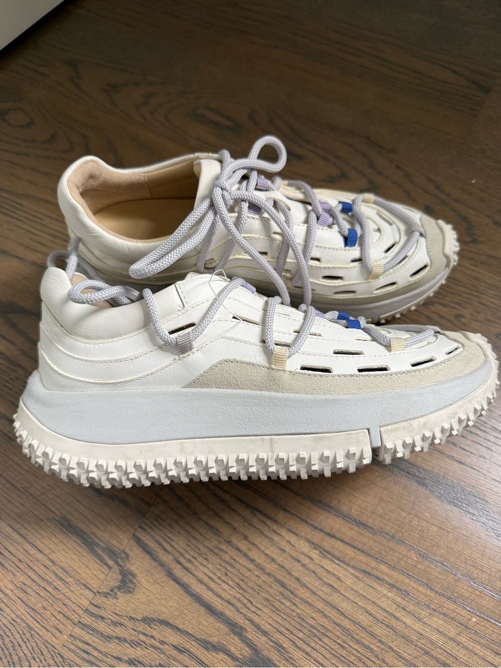 4CCCCEES Kapok Pado Sneakers in white leather with thick textured sole and vents